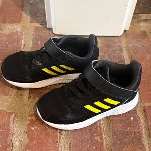 Adidas Kids Black and Yellow Sneakers Size 8.5